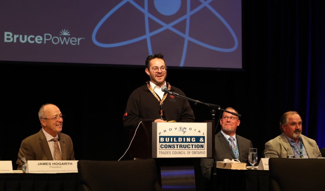 Pat Dalzell, Bruce Power Vice-President, Corporate Affairs and Market Development, addresses the delegates at the Provincial Building and Construction Trades Council of Ontario annual conference.