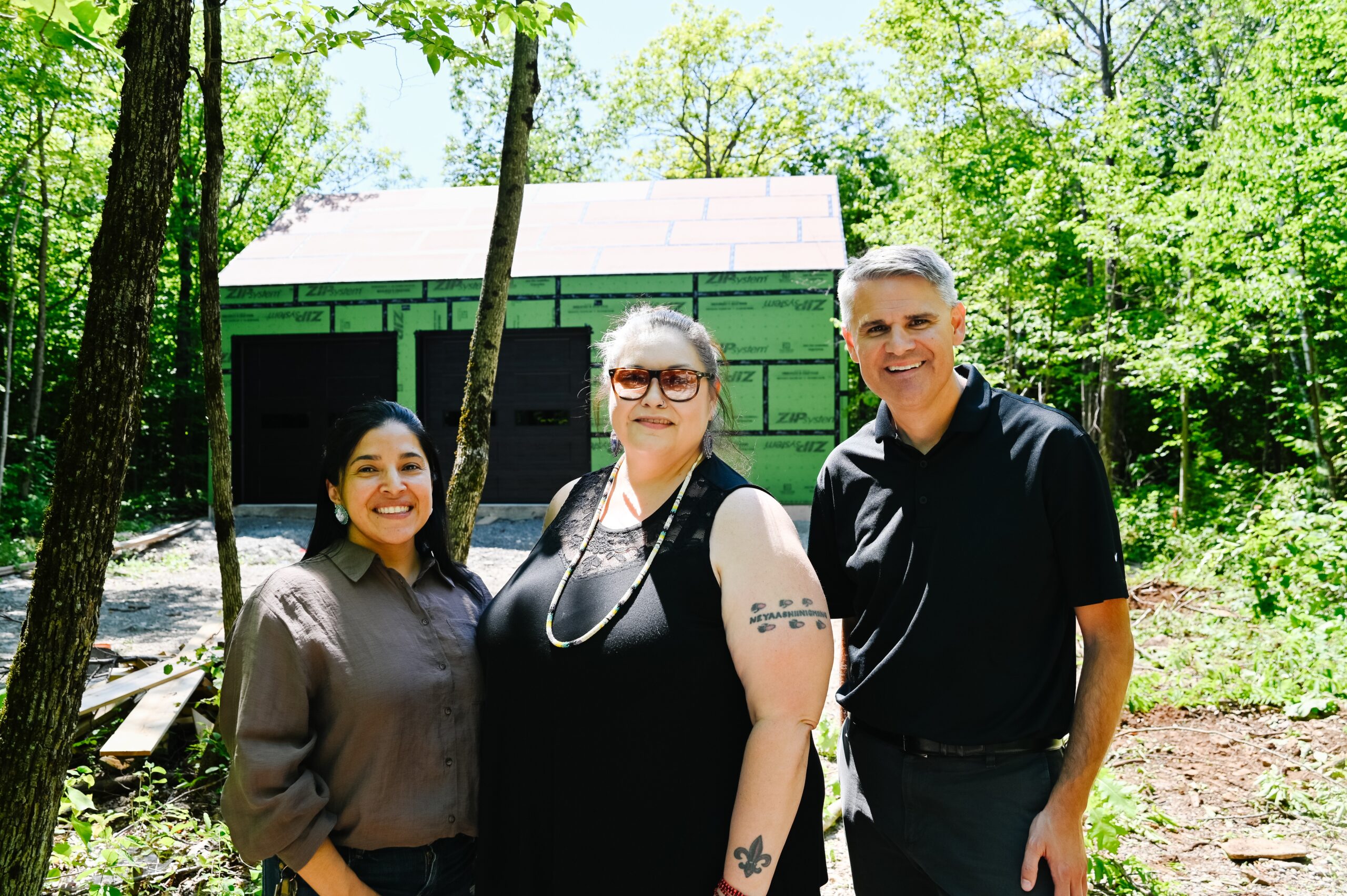 Dr. Elisa Levi, left, and Janine Manning, join Bruce Power Chief Operating Officer and Executive Vice-President James Scongack in announcing the company’s pledge of $1 million to fund the Noongwa Wellness project, an initiative focused on transforming community healthcare delivery in Neyaashiinigmiing.